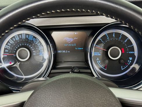 Used 2013 Ford Mustang GT Premium RWD image 13