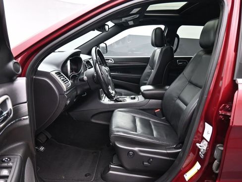 Used 2021 Jeep Grand Cherokee Limited image 11