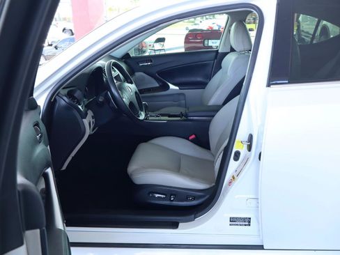 Used 2012 Lexus IS 350 w/ Premium Pkg Value Edition RWD image 15