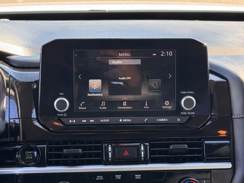 New 2025 Nissan Pathfinder SV image 18