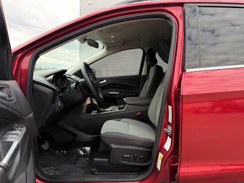 Used 2018 Ford Escape SE image 14