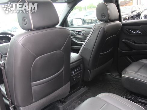Used 2022 Chevrolet Traverse Premier w/ Redline Edition AWD/4WD image 25