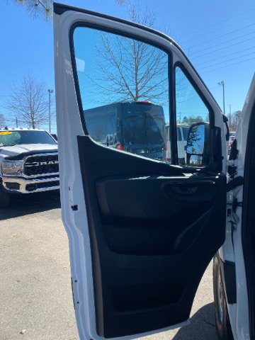 Used 2023 Mercedes-Benz Sprinter 2500 image 14