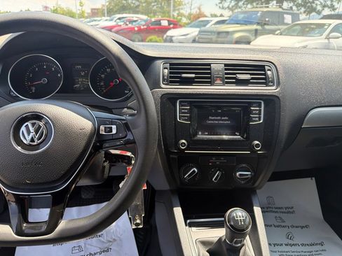 Used 2017 Volkswagen Jetta S FWD image 25