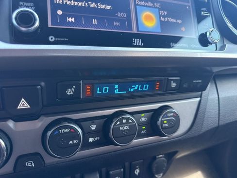 Used 2021 Toyota Tacoma Limited AWD/4WD image 20