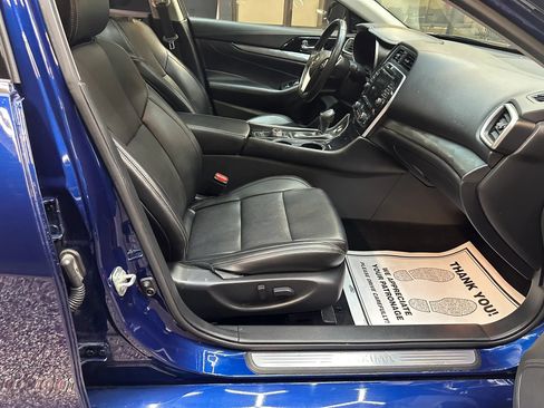 Used 2020 Nissan Maxima 3.5 SL w/ Floor Mat Group FWD image 35