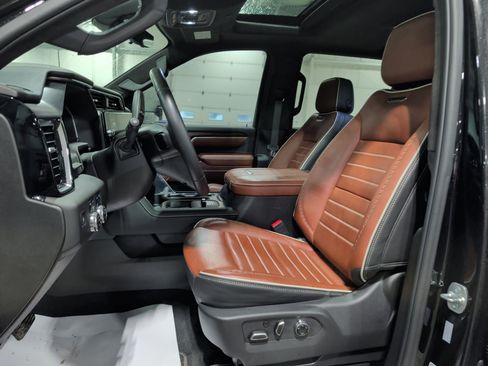Used 2025 GMC Sierra 2500 Denali Ultimate image 7