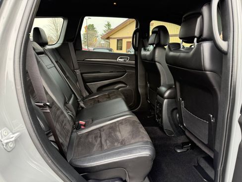 Used 2022 Jeep Grand Cherokee Laredo X image 25