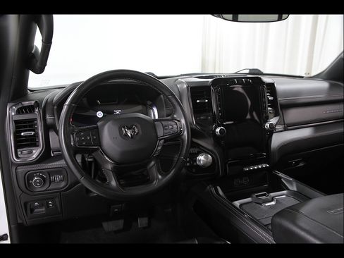 Used 2023 RAM 1500 Limited w/ Body Color Bumper Group AWD/4WD image 6