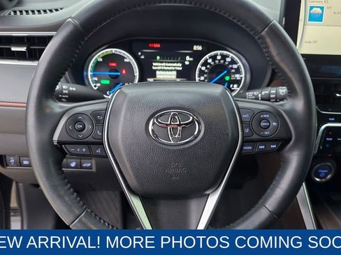 Used 2021 Toyota Venza Limited image 14