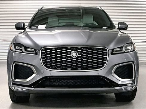 New 2026 Jaguar F-PACE R-Dynamic S image 2