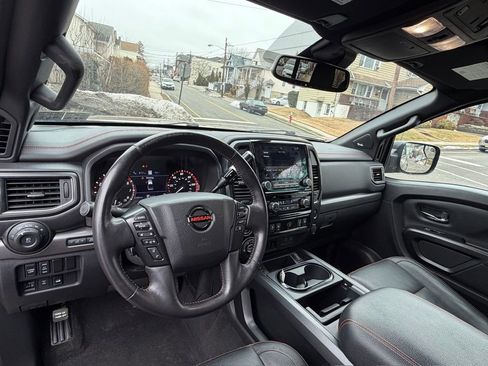 Used 2020 Nissan Titan PRO-4X w/ Pro-4x Convenience Package image 23