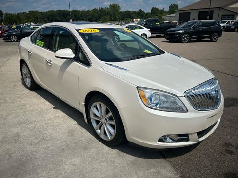 Used 2016 Buick Verano Leather w/ Experience Buick Package FWD image 3