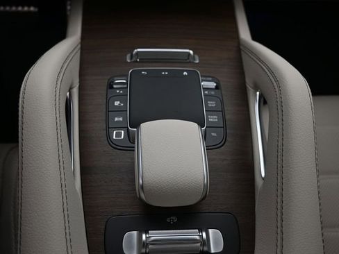 New 2026 Mercedes-Benz GLS 450 4MATIC image 12