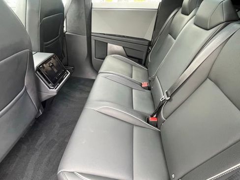 Used 2024 Tesla Cybertruck Cyberbeast AWD/4WD image 29