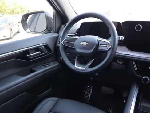 Used 2026 Chevrolet Tahoe LT RWD image 16