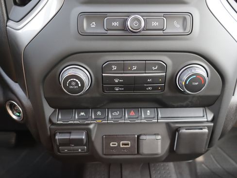 Certified 2024 Chevrolet Silverado 1500 Custom image 28