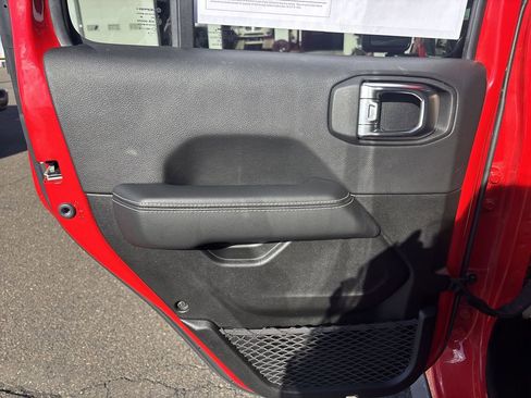 Used 2022 Jeep Wrangler Unlimited Sahara w/ LED Lighting Group image 12