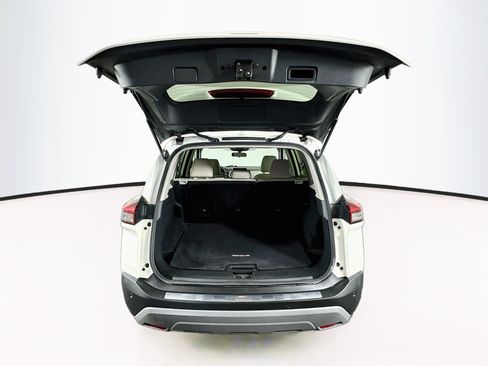 Used 2023 Nissan Rogue SV FWD image 27