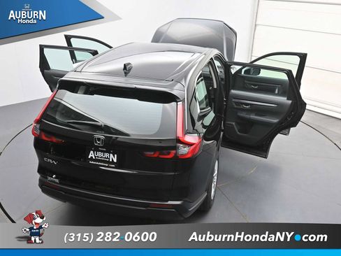 Used 2023 Honda CR-V LX image 40