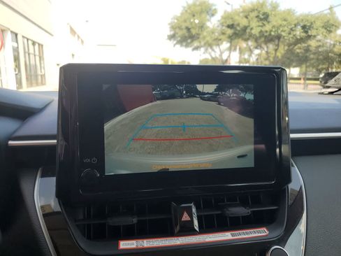 Used 2025 Toyota Corolla LE FWD image 23