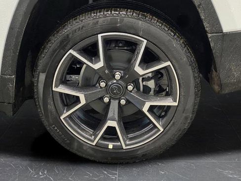 New 2026 Jeep Cherokee Overland w/ Trailer Tow Group image 39