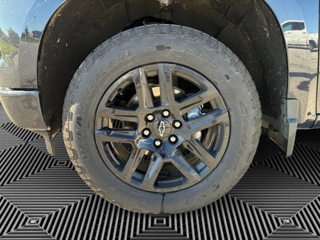 Used 2024 Chevrolet Silverado 1500 RST w/ Convenience Package II AWD/4WD image 9