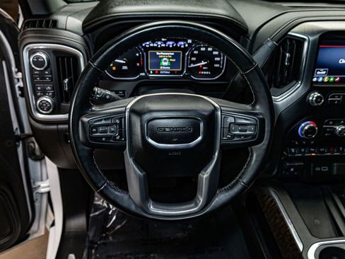 Used 2023 GMC Sierra 2500 Denali w/ Denali Ultimate Package image 17