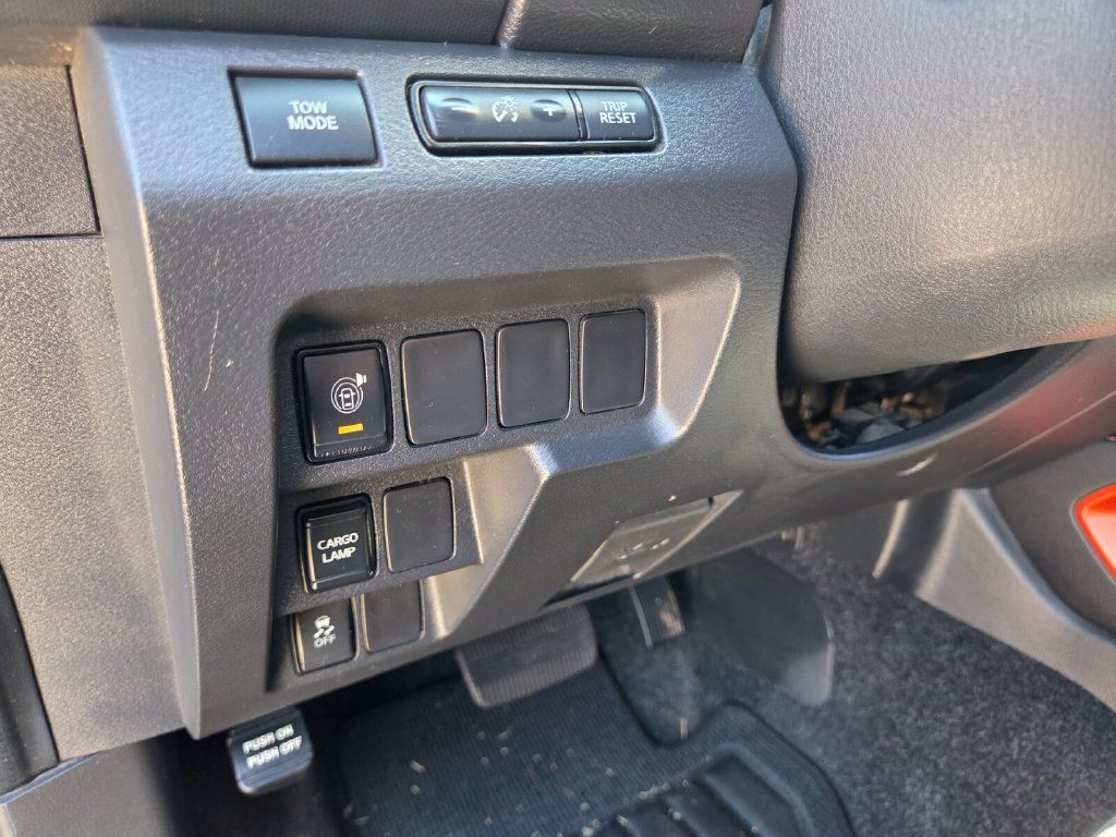 Used 2023 Nissan Frontier Pro-X w/ Technology Package RWD image 12