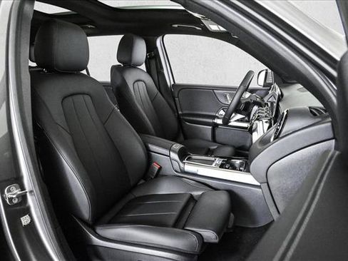 New 2026 Mercedes-Benz GLB 250 4MATIC image 23