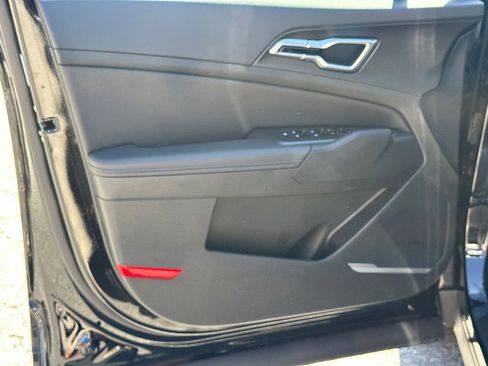 New 2026 Kia Sportage EX image 11
