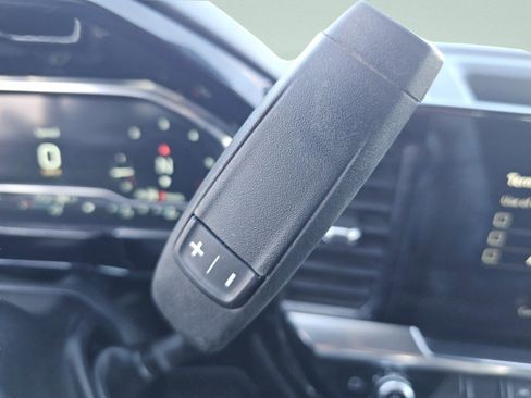 Used 2023 GMC Sierra 1500 SLE image 32