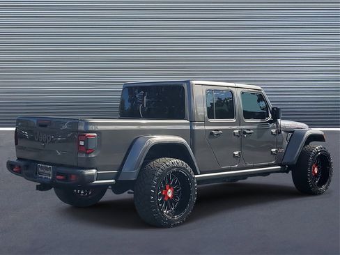 Used 2020 Jeep Gladiator Rubicon image 3