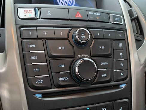 Used 2013 Buick Verano Premium FWD image 18