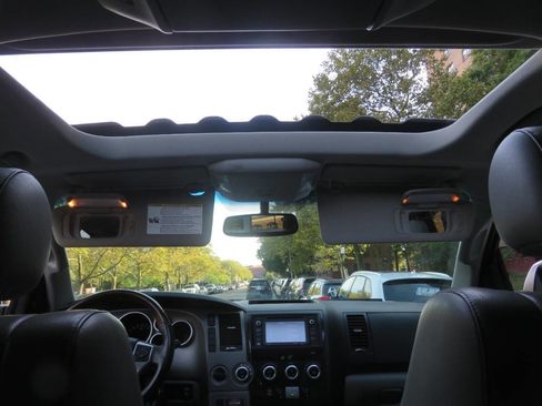 Used 2016 Toyota Sequoia Platinum image 12