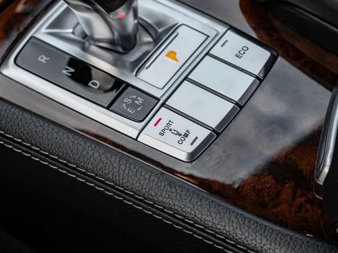 Used 2014 Mercedes-Benz SL 550 image 23