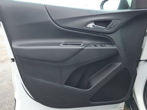 Used 2019 Chevrolet Equinox LT FWD image 14