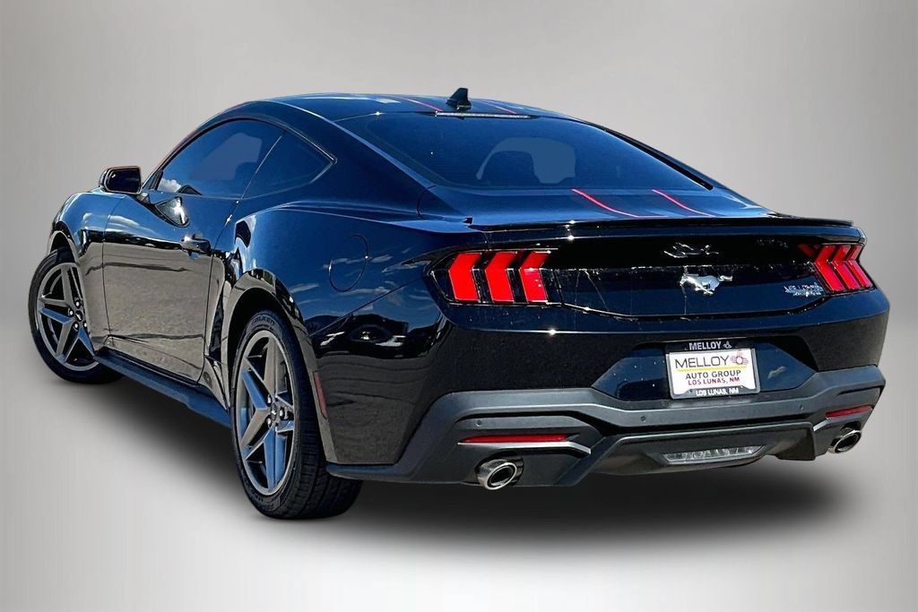 Used 2024 Ford Mustang Premium RWD image 4