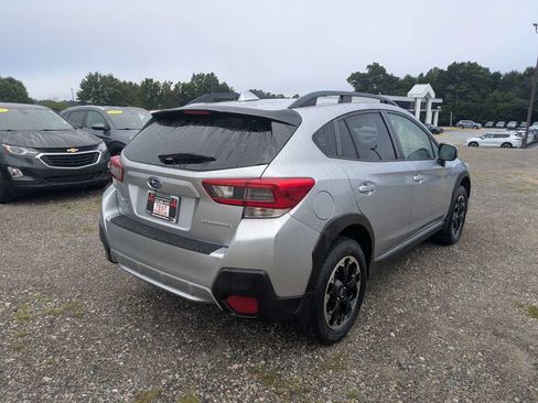 Used 2021 Subaru Crosstrek 2.0i Premium w/ Moonroof Package AWD/4WD image 3