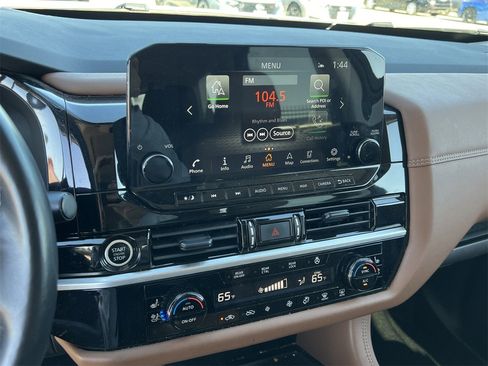 Certified 2024 Nissan Pathfinder Platinum image 16