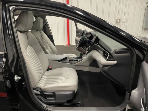 Used 2024 Toyota Camry SE w/ Convenience Package image 45