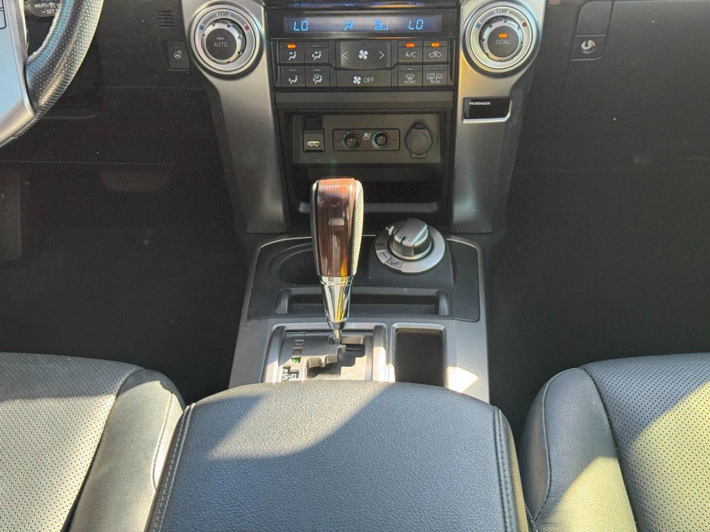 Used 2024 Toyota 4Runner Limited AWD/4WD image 22