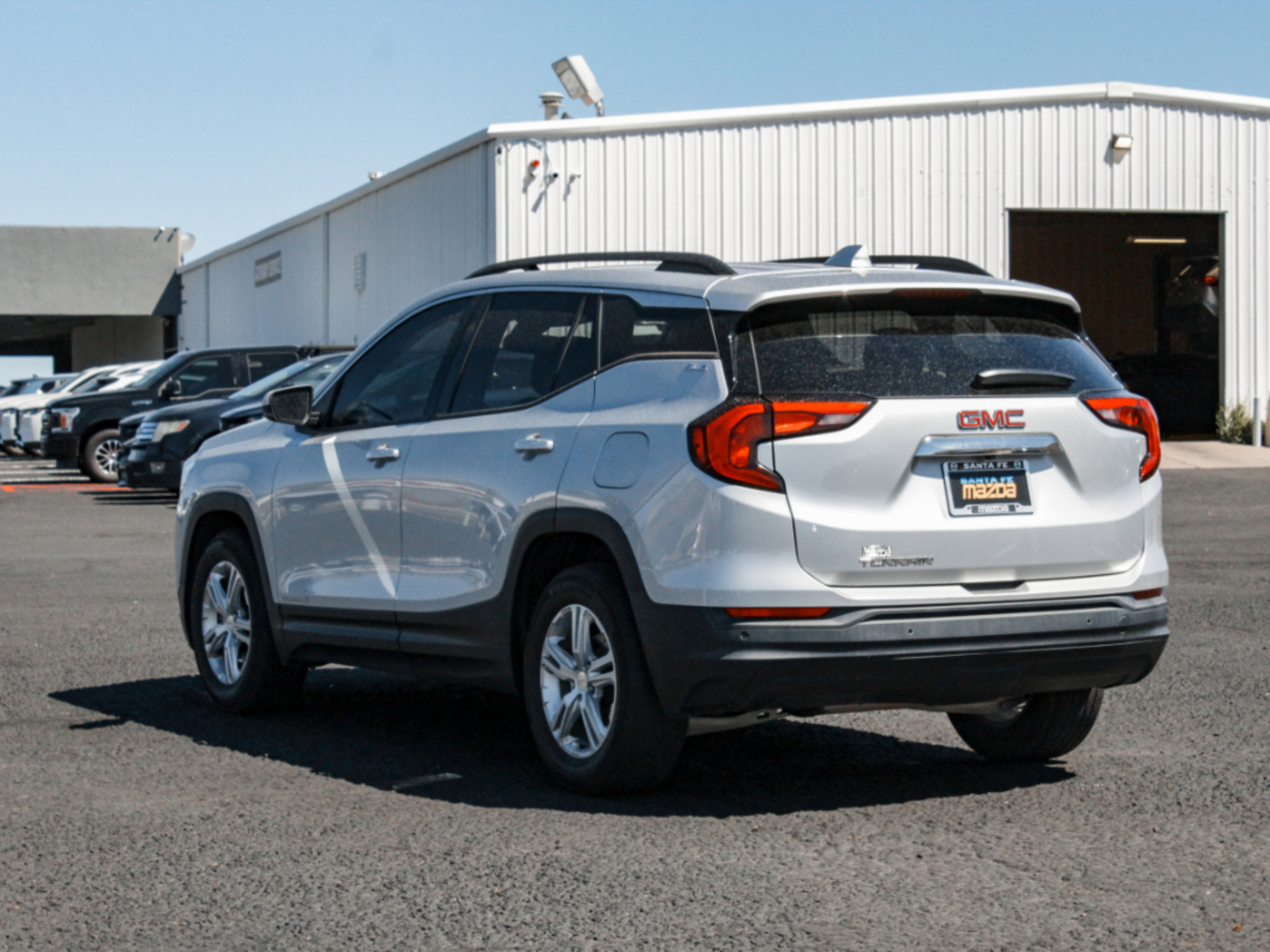 Used 2020 GMC Terrain SLE w/ Driver Convenience Package FWD image 7