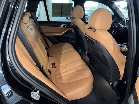 Certified 2024 BMW X5 sDrive40i w/ Premium Package image 12