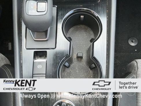 Used 2023 Nissan Rogue SV image 25