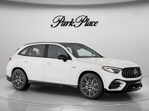 Used 2026 Mercedes-Benz GLC 43 AMG 4MATIC image 31