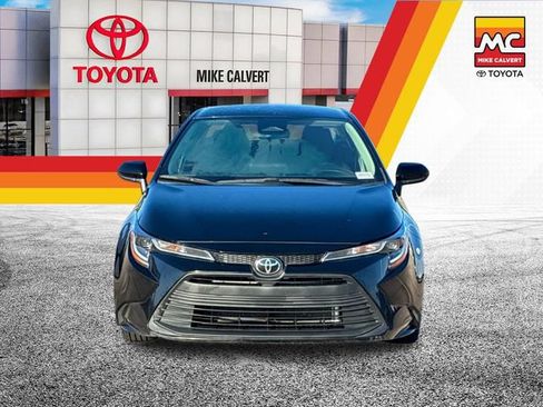 Used 2024 Toyota Corolla LE FWD image 8