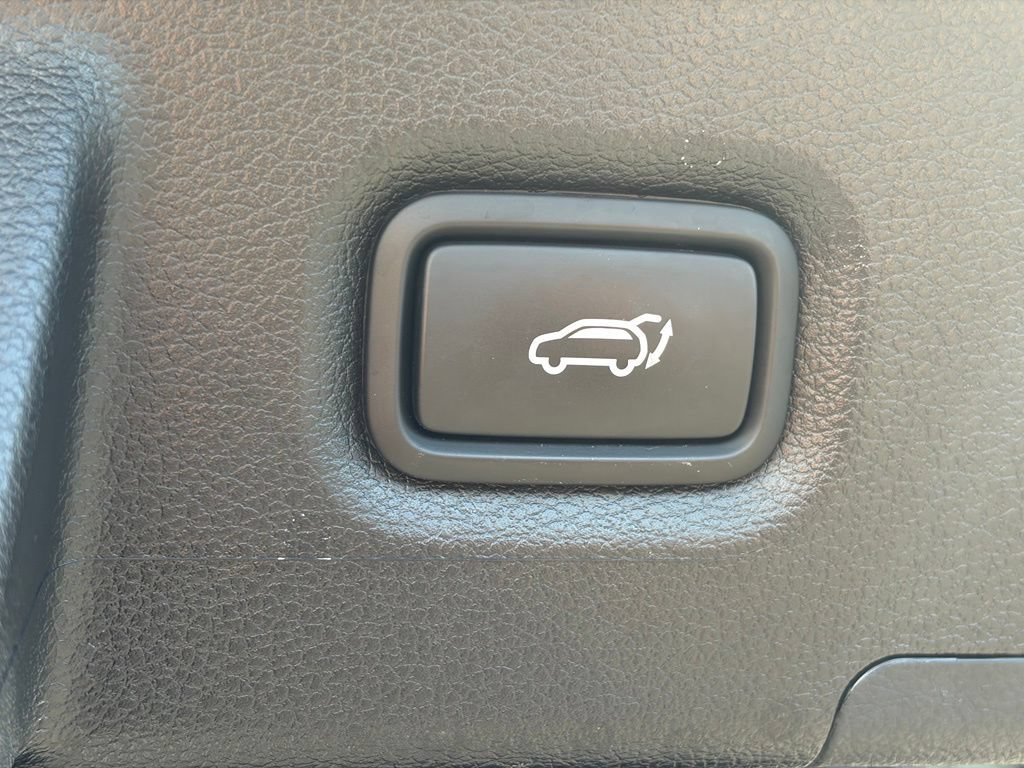 Used 2023 Hyundai Santa Fe Limited AWD/4WD image 11