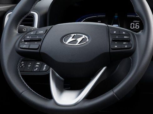 New 2026 Hyundai Venue SEL FWD image 15