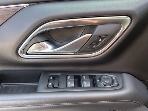 Used 2023 Chevrolet Tahoe LT image 16